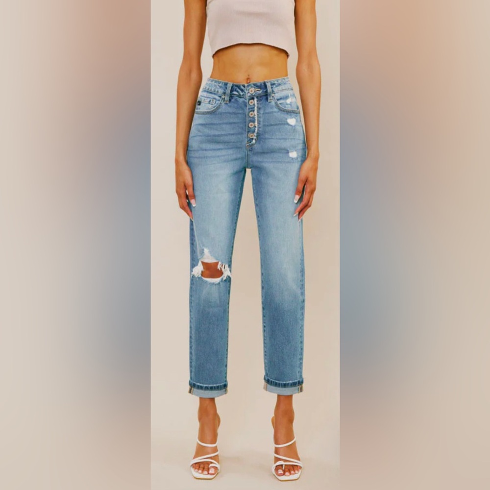 NWT 🔥 KanCan High Rise Cuffed Button Fly Mom Jeans  | 3 / 25